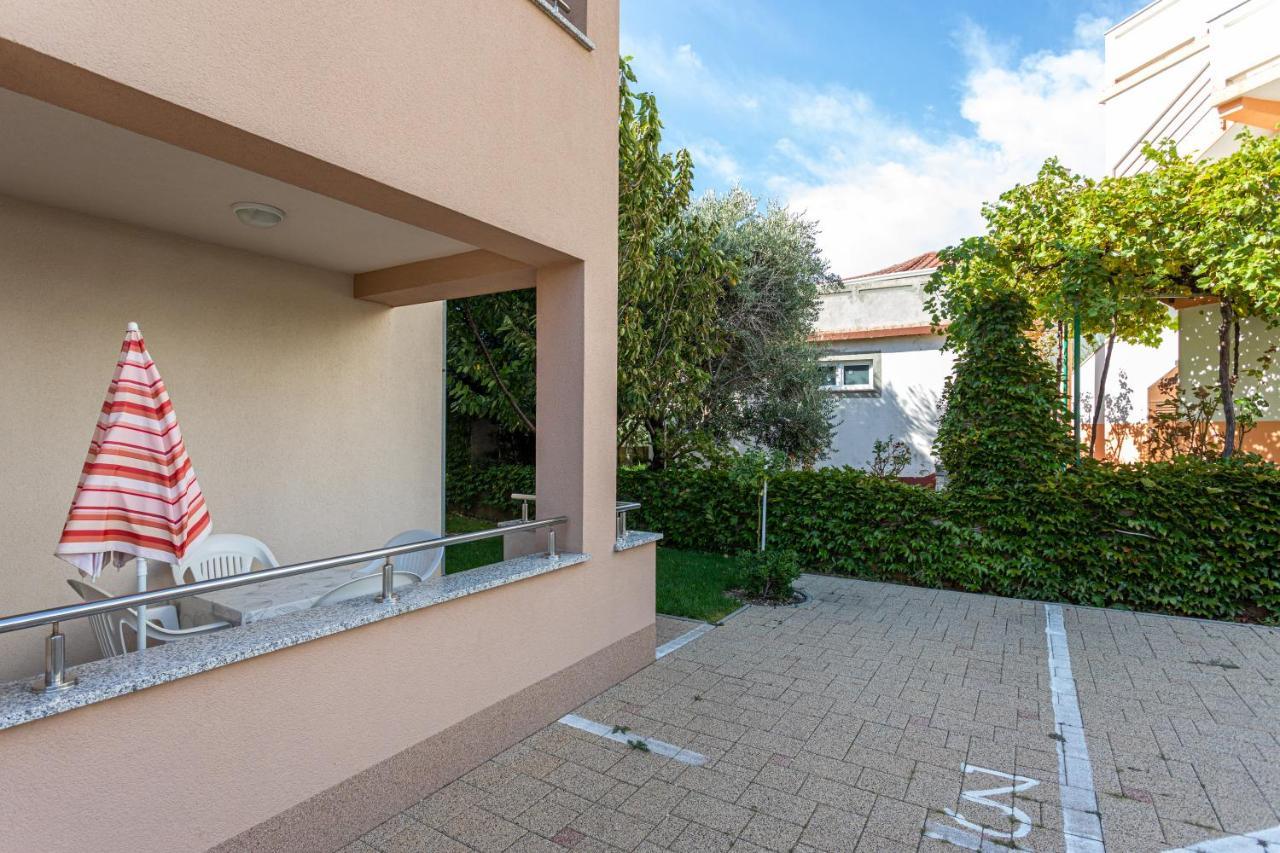 Apartments Crnekovic V Baška Esterno foto
