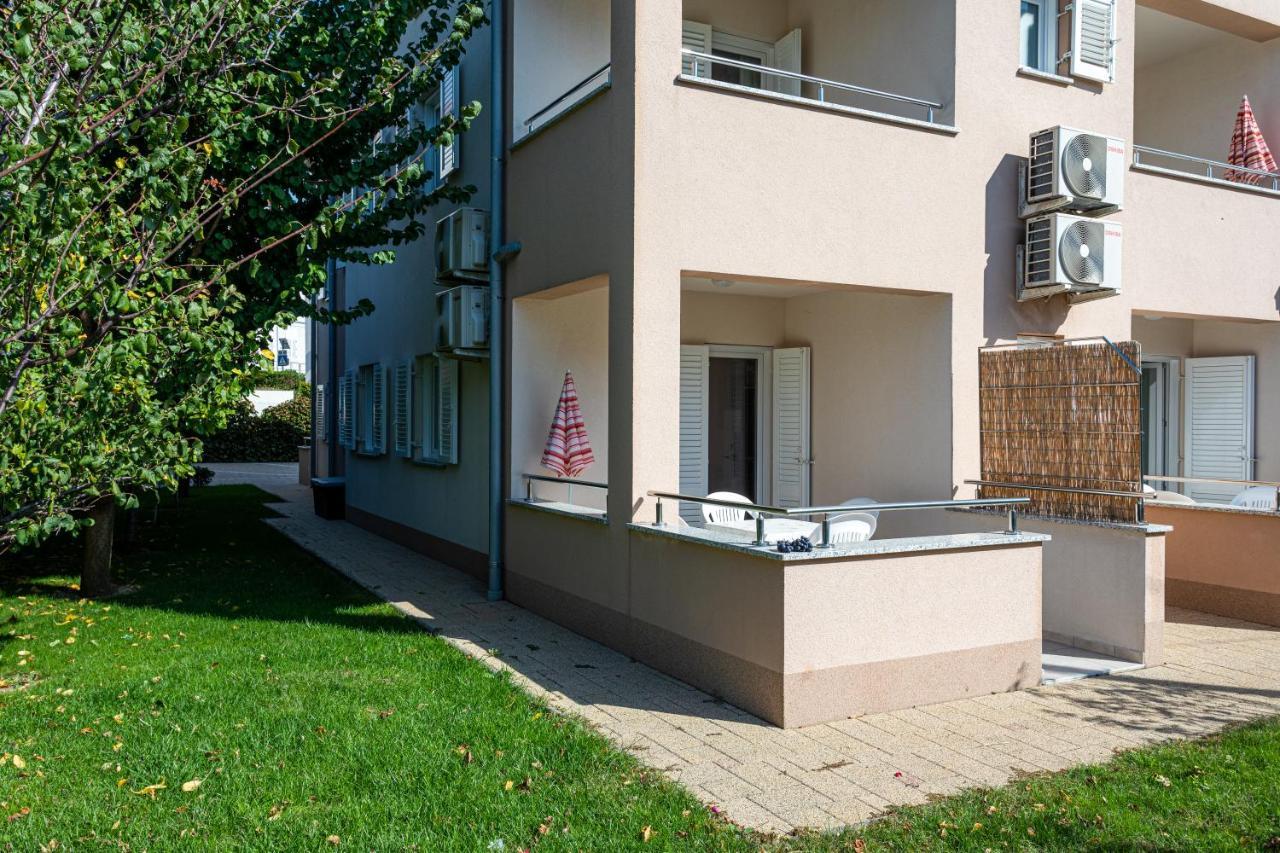 Apartments Crnekovic V Baška Esterno foto