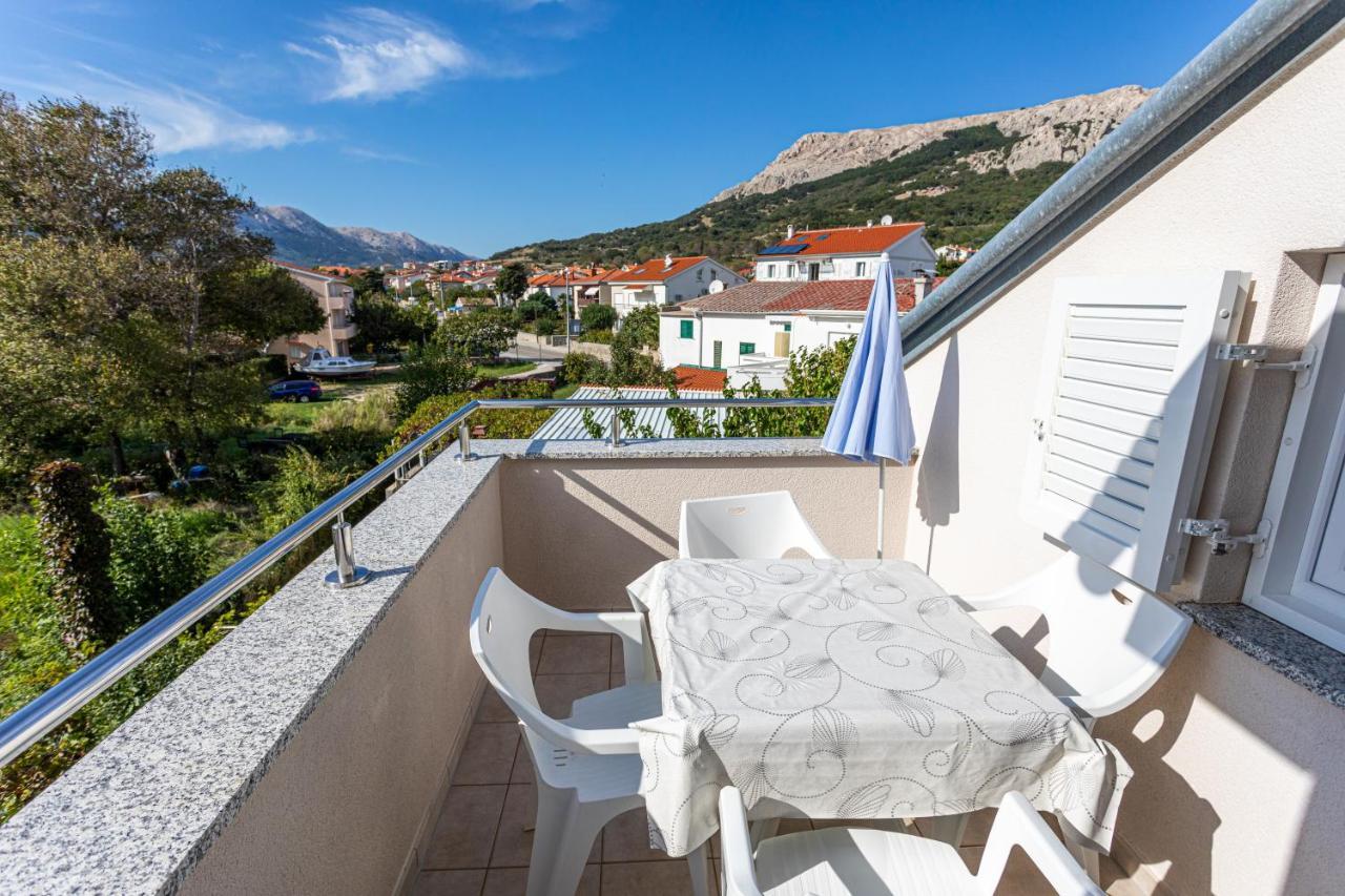 Apartments Crnekovic V Baška Esterno foto
