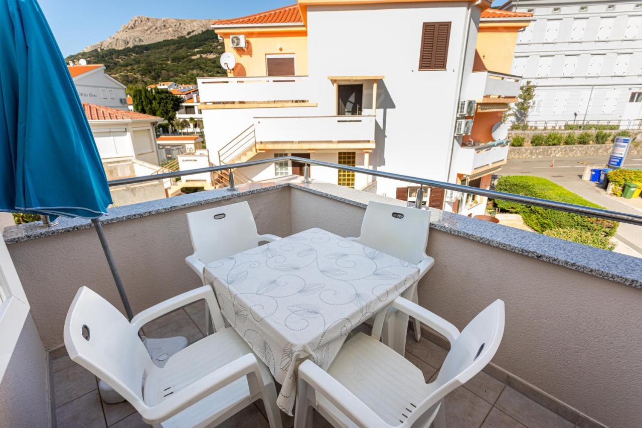 Apartments Crnekovic V Baška Esterno foto