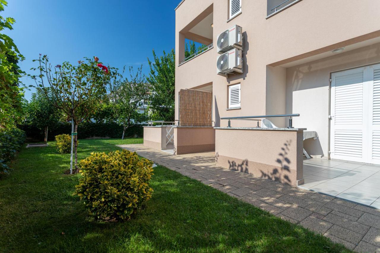 Apartments Crnekovic V Baška Esterno foto