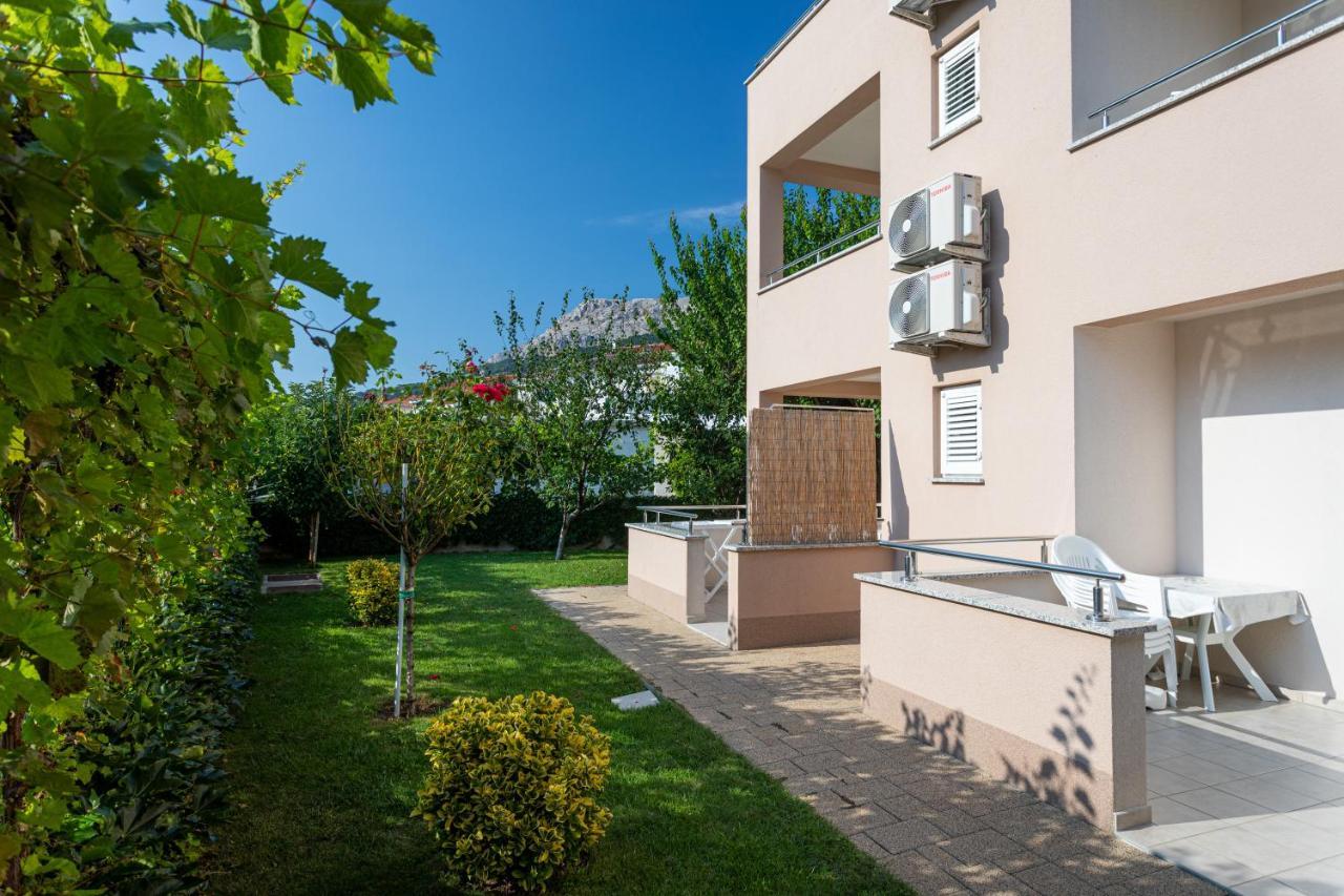 Apartments Crnekovic V Baška Esterno foto